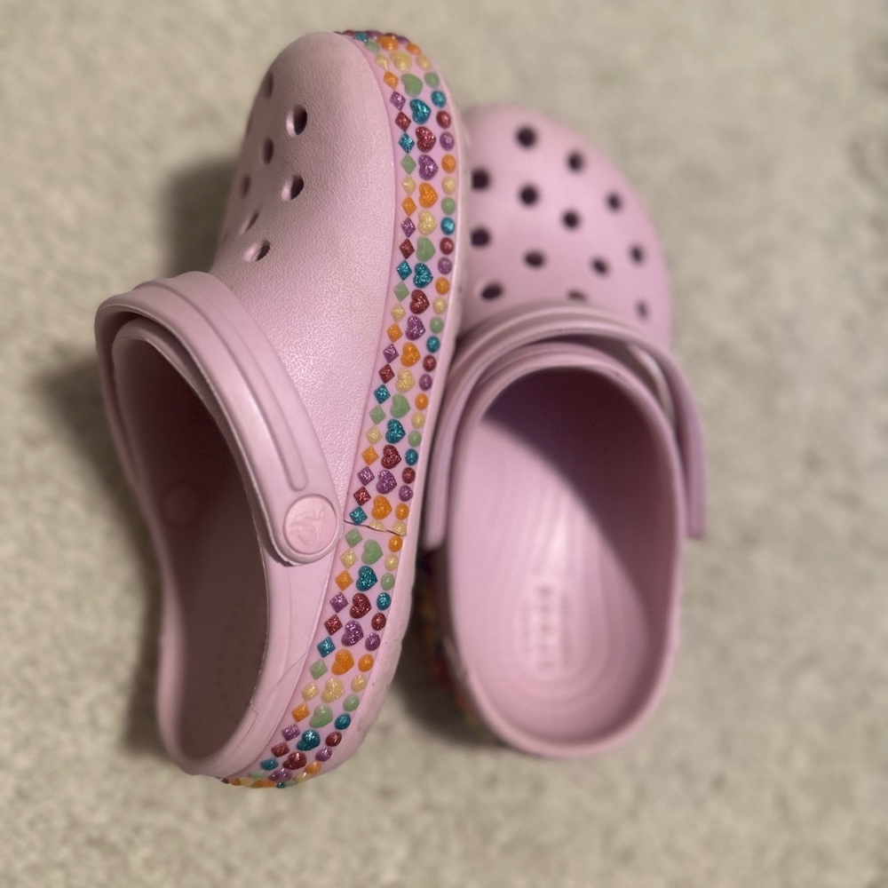 Cute croc crossband with rainbow sparkles